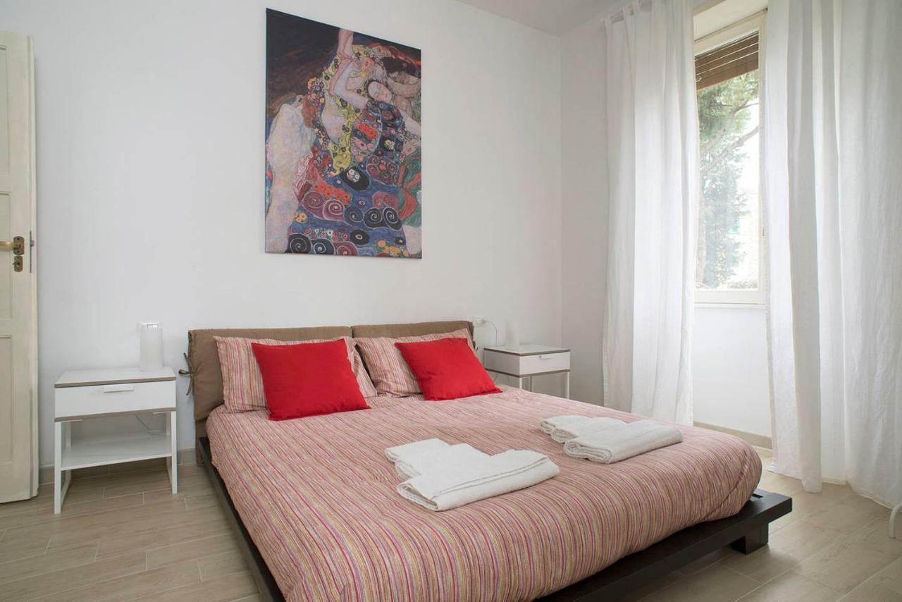 Twelveholly Apartment Флоренция Екстериор снимка